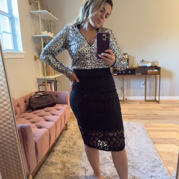 Cache Black Lace Overlay Pencil Skirt Size 6 - Picture 2 of 5